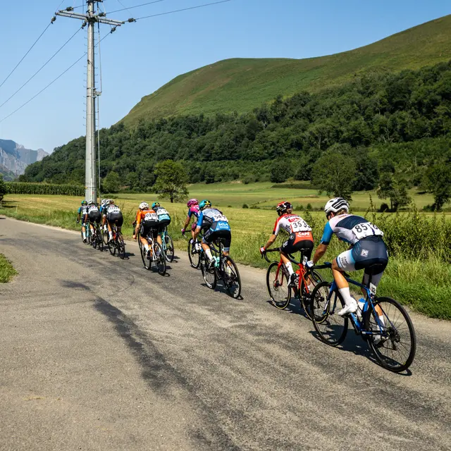 Vélo peloton paysage 3