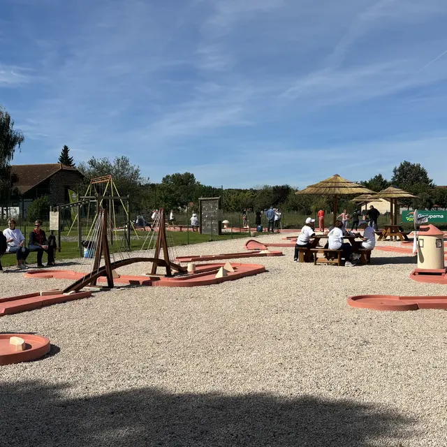 mini golf Laméac©mairie Laméac (1)