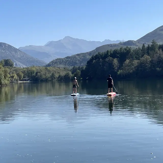 StandUp paddle au lac de Lourdes avec O2Lourdes