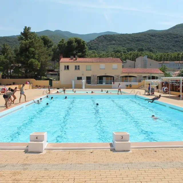 74333_083_piscine-1