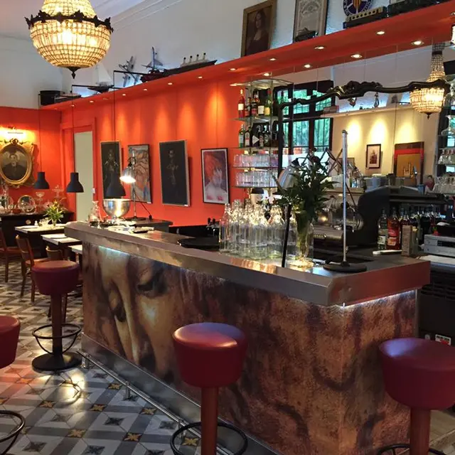 TORREILLES RESTAURANT MAISON SECALL