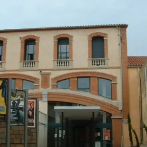 1i8qz18fmgzqvq5-520-300