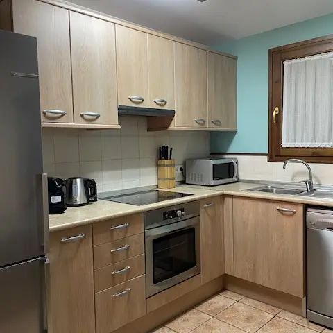 2F664038-6B30-4CEF-BFE9-59C4EB07F88D