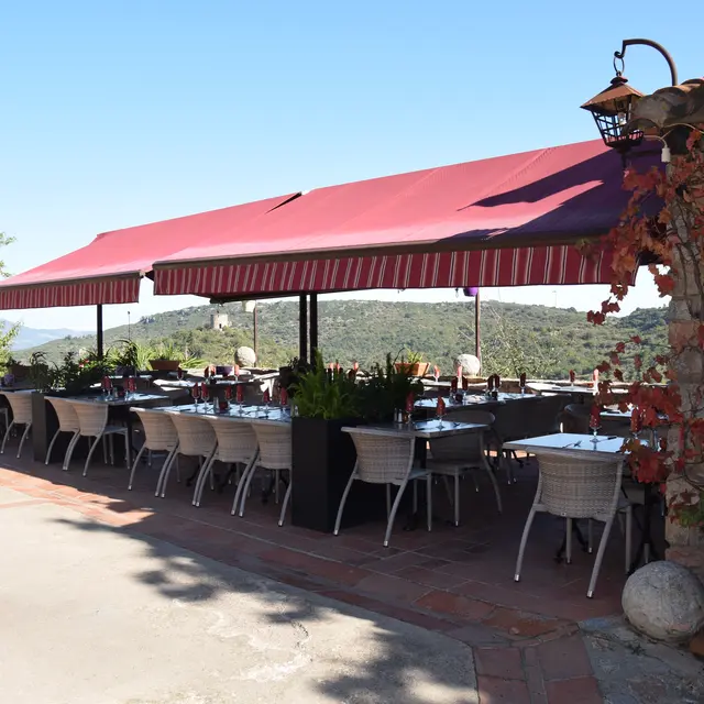 Aspres Castelnou Hostal terrasse
