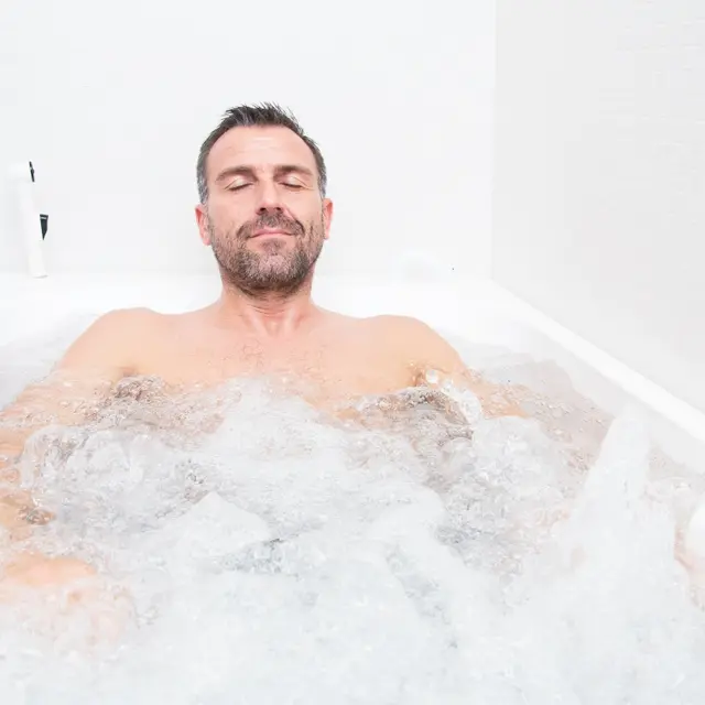 BAINS AML 004 CORENTIN MOSSIERE