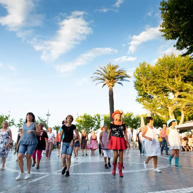 BAL COUNTRY MARENDAS DANCERS