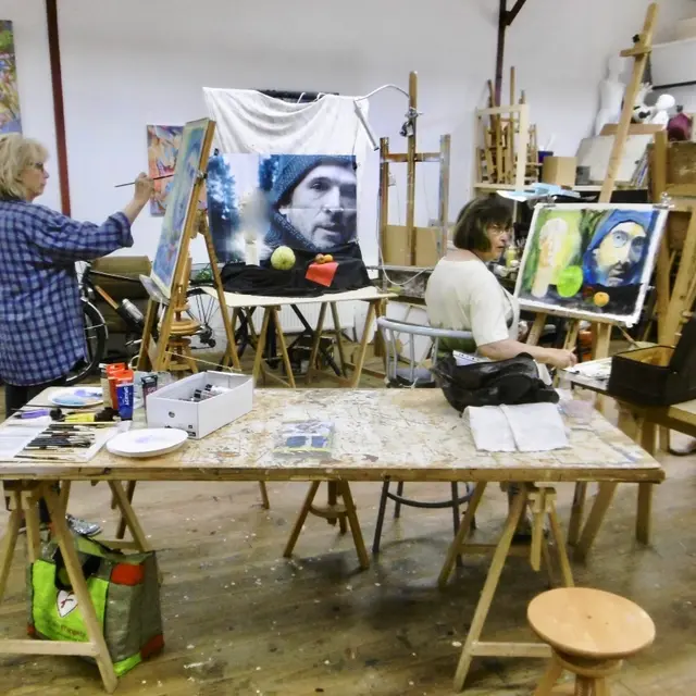 ATELIER SALADES D'ARTISTES COURS D'ARTS PLASTIQUES