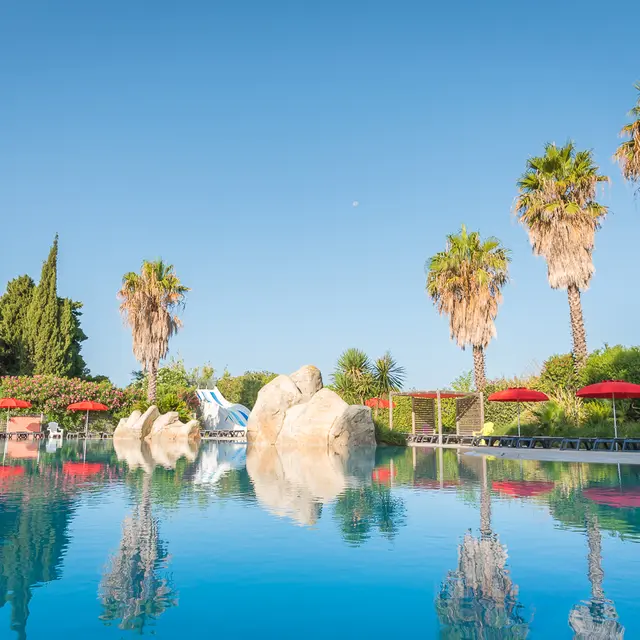 Camping-Le-Méditerranée-Kelimaj-Piscine-HDR (6)
