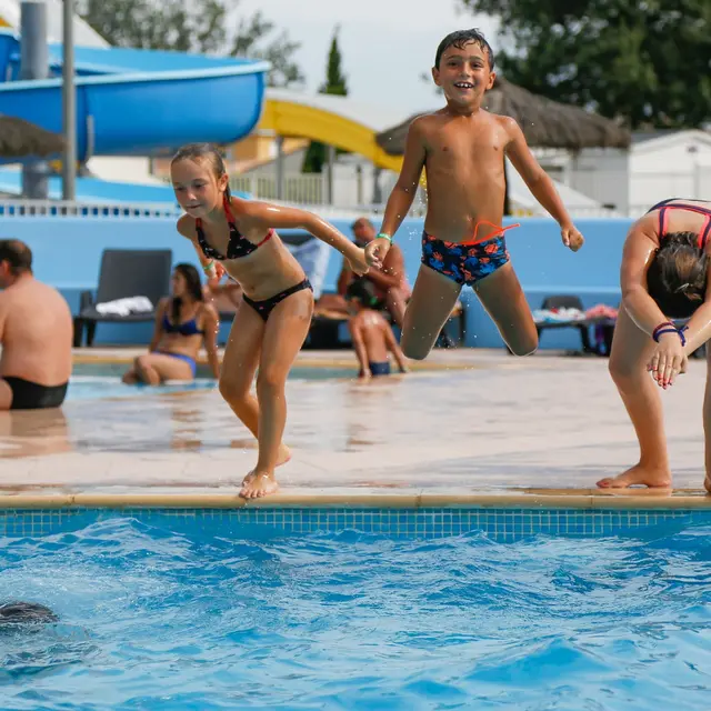 Camping Le Bosc Saint-Cyprien 01 1920px