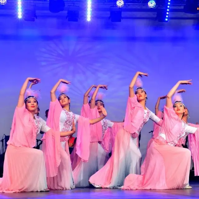 DANSEURS 6 08 2025