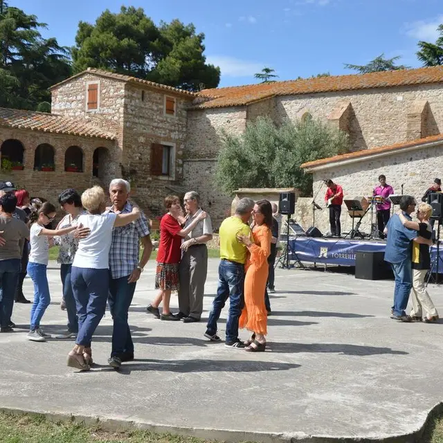 TORREILLES FMA VISUEL PAQUES A JUHEGUES