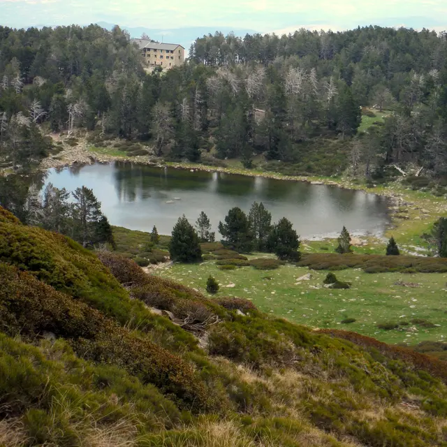 Lac des Estaniols refuge des Cortalets