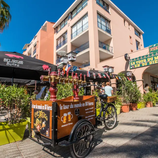 FRANCE - ARGELES SUR MER - BAR - TOUR DU MONDE EN 80 BIERES