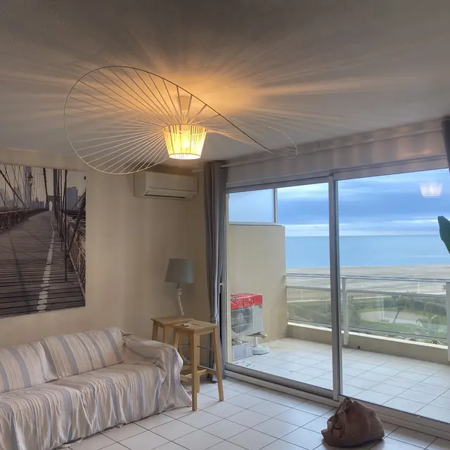 Séjour vue sur balcon