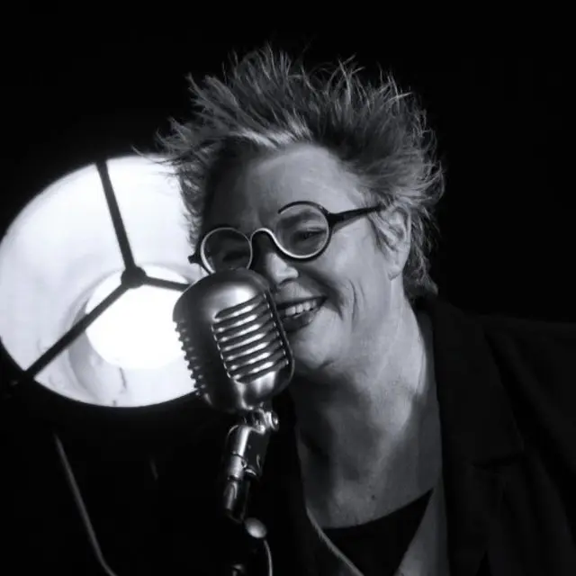 KARINE DEVILLIERS