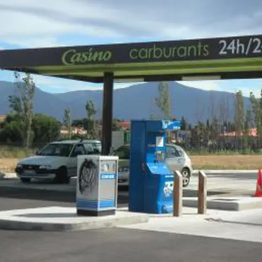 LA-TOUR-BAS-ELNE flot bleu