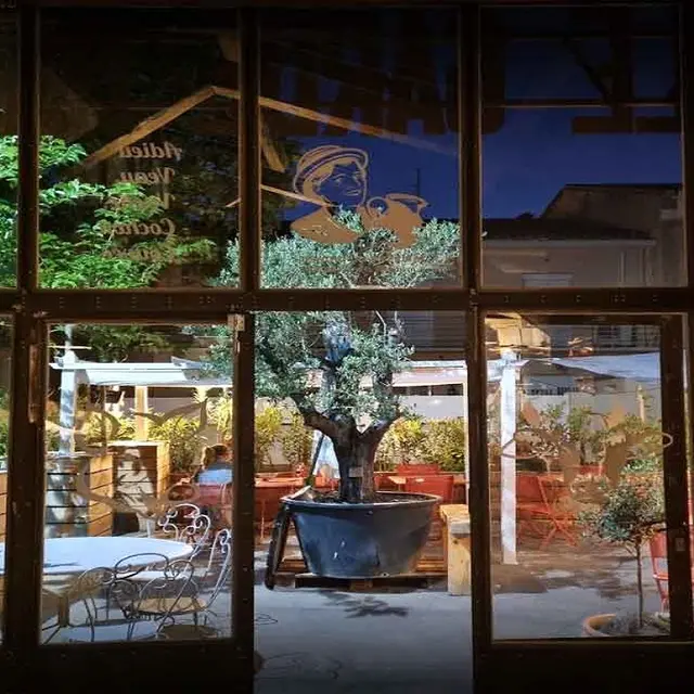 RIVESALTES LE GARDE MANGER DEVANTURE