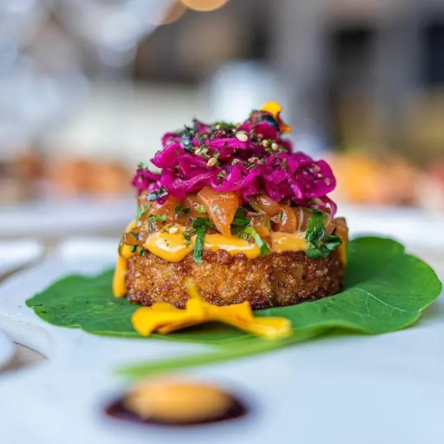 NIKKEI BY RUBEN GOMEZ 1