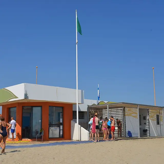 PORT BARCARES POSTE DE SECOURS 7