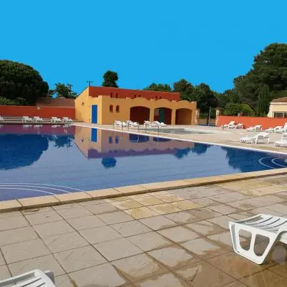 Piscine et grande pataugeoire