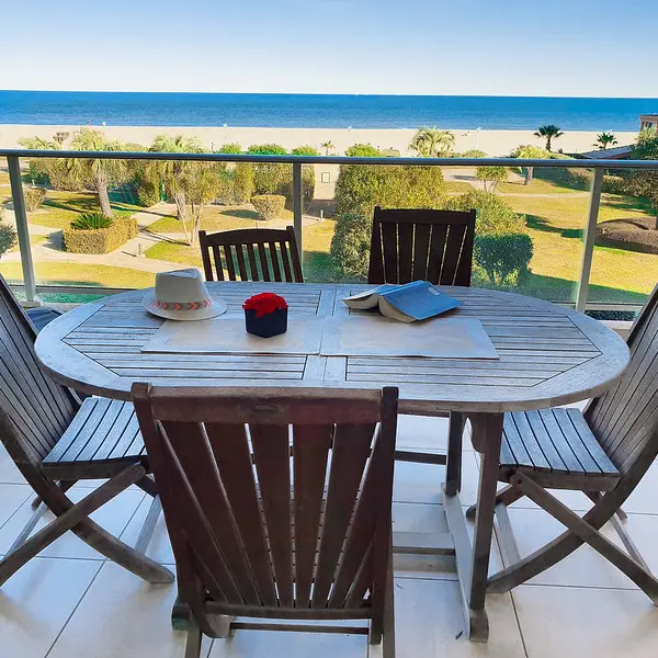 RESIDENCE LES FLAMANTS ROSES 1