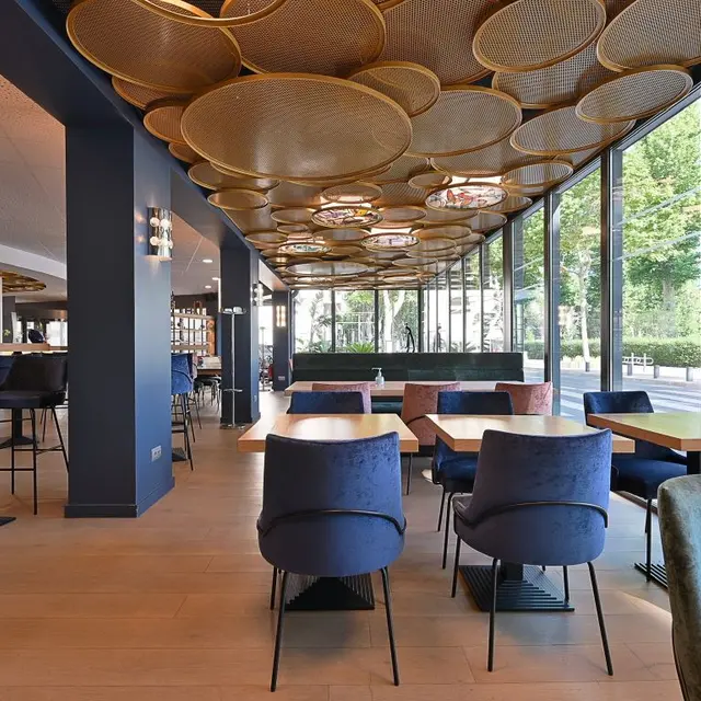 Restaurant-Hotel-Dali-Photo-1