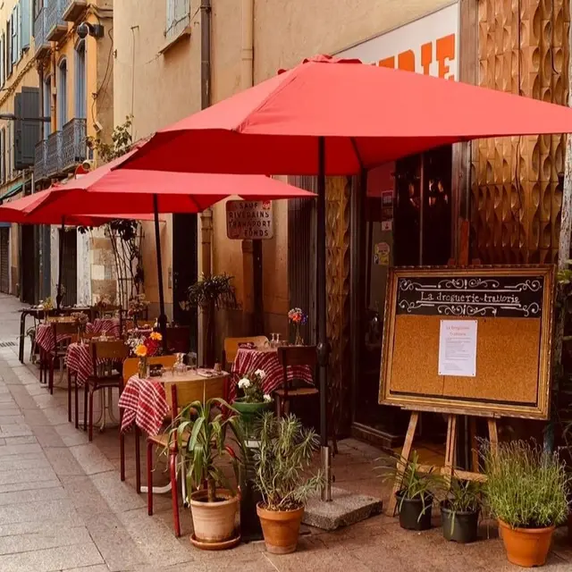 Resto-LA-DROGUERIE-1