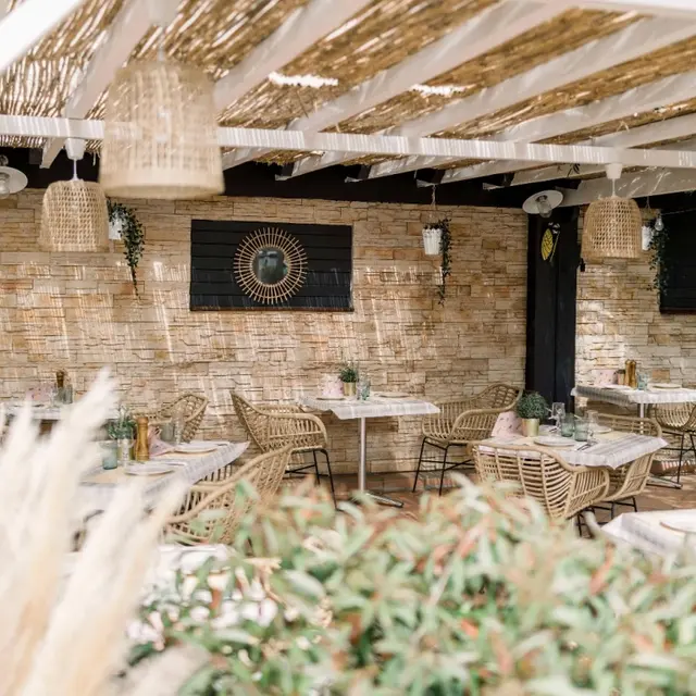 SAINT LAURENT DE LA SALANQUE AU MAS