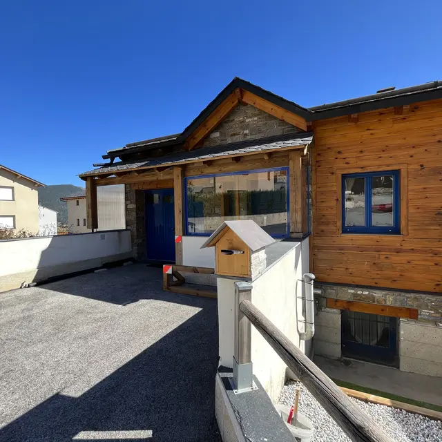 Vue chalet de devant