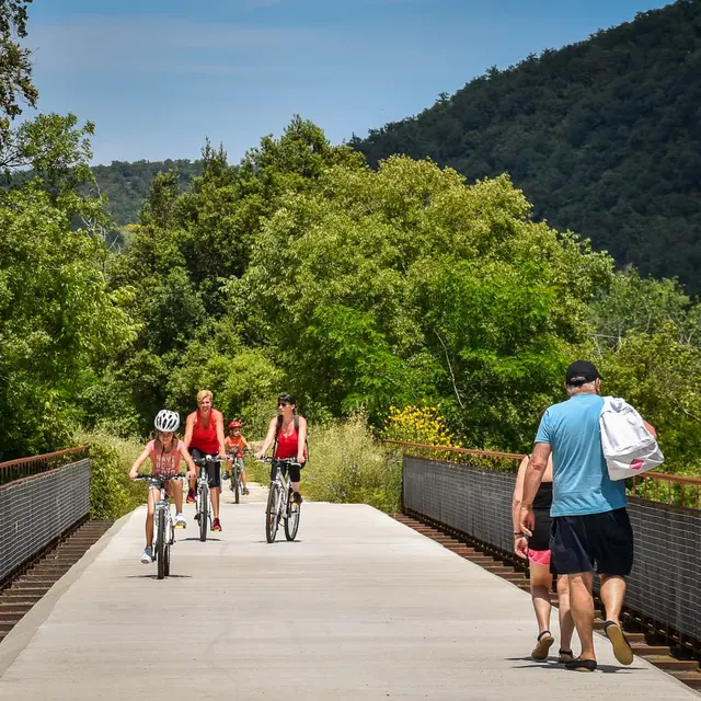 Le Vila par la voie verte