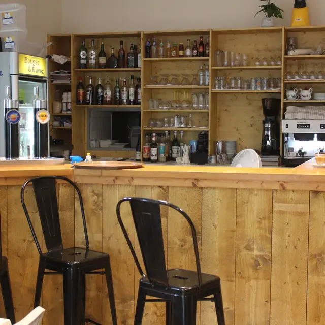 bar café placette - maury - celine ery