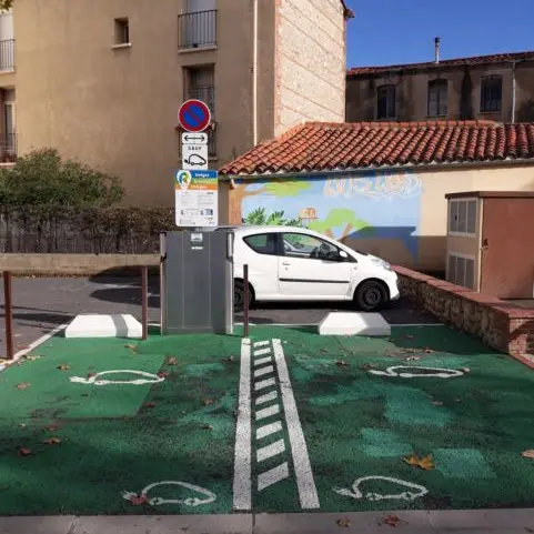 borne-voiture-electrique-emplacement-ille-sur-tet