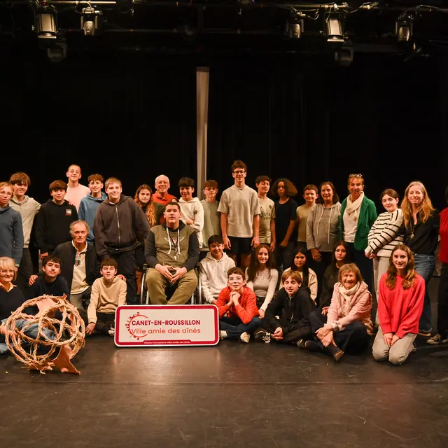 groupe + panneau + Aurélie etc..