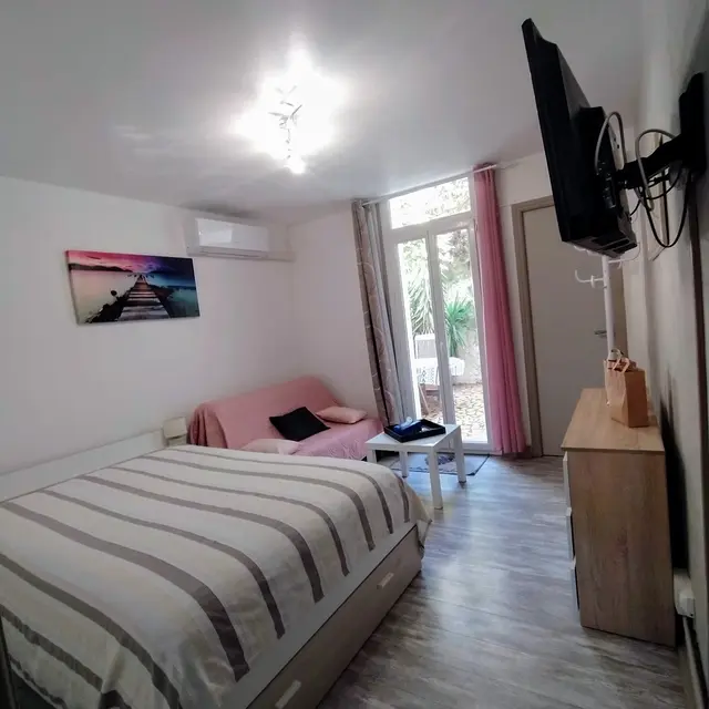 pièce principale apt VALLESPIR