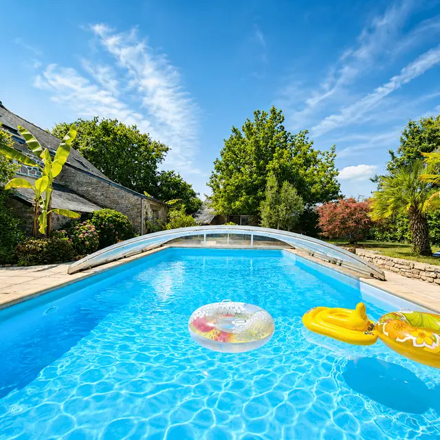 444286 - Piscine partagée