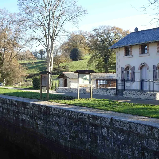 Maison éclusière de Belle Poule