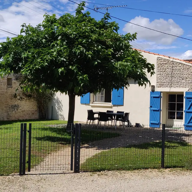 gite-le-farfadet-jardin-privatif