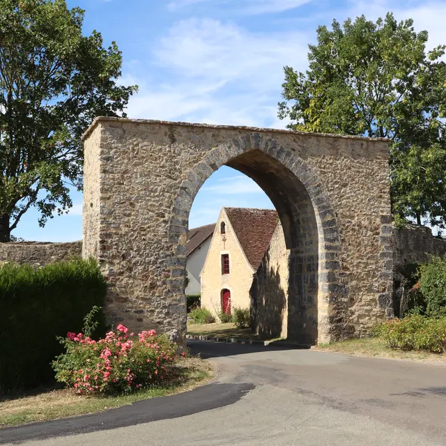 Porte Saint-Mathurin à Bourg-le-Roi