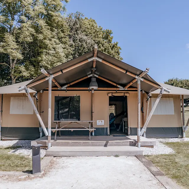 Les Insolites de JSK - Saint-Léonard-des-Bois - Family Lodge