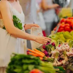 Marche-des-producteurs-385x0-c-default