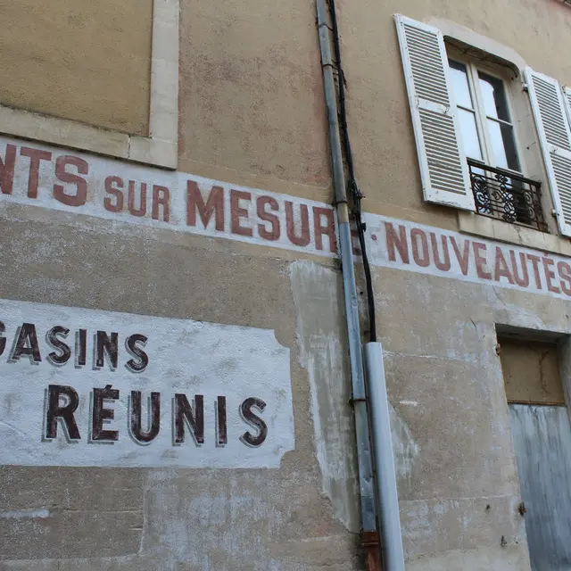 Visite - À chacun son enseigne !