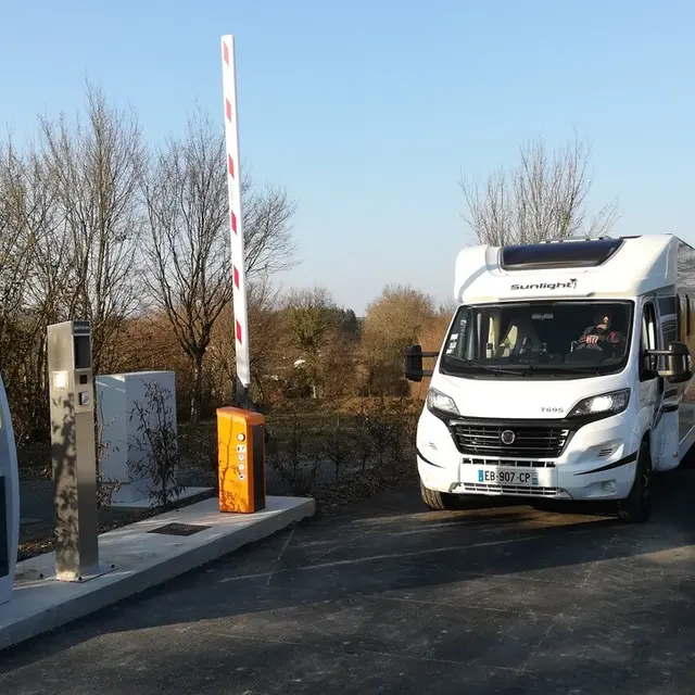 aire-de-camping-vouvant-fontenay-vendee-85120-1