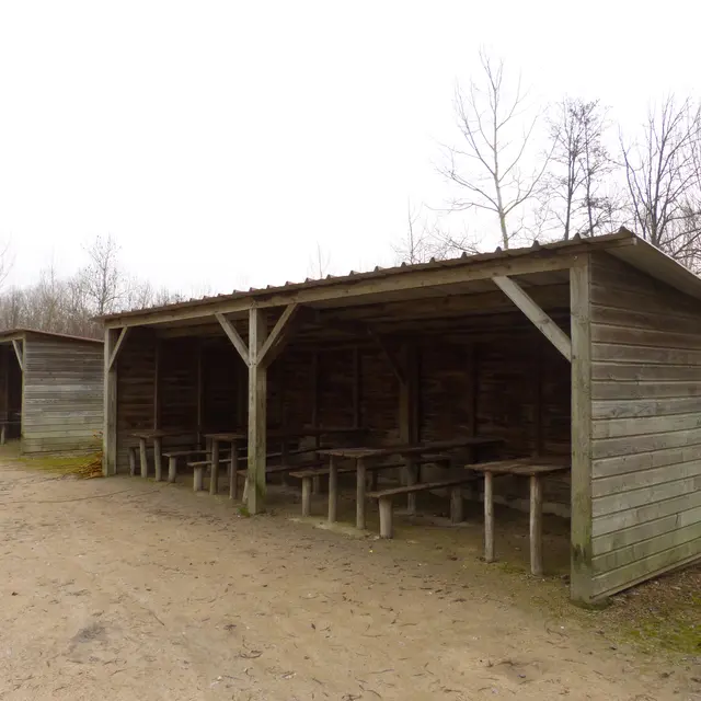 aire-des-cabanes-le-mazeau-85-loi-1