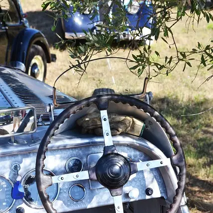 car-2522969_640