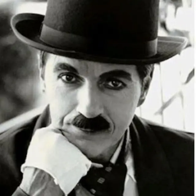 charlie-chaplin_1297123734