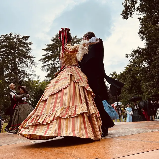 danse château Ste Suzanne