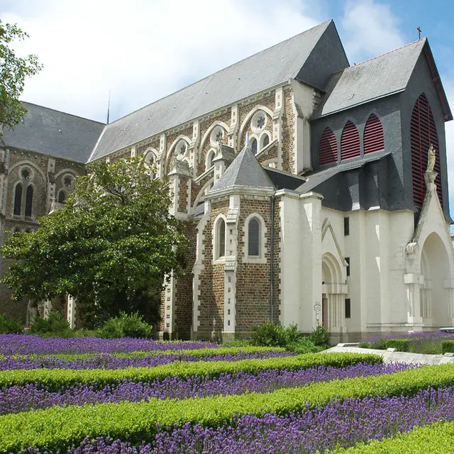 PCU44-eglise