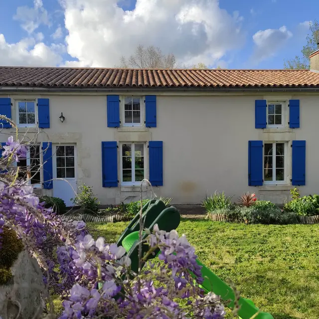 meublé-les-glycines-saint-sigismond-85420-1