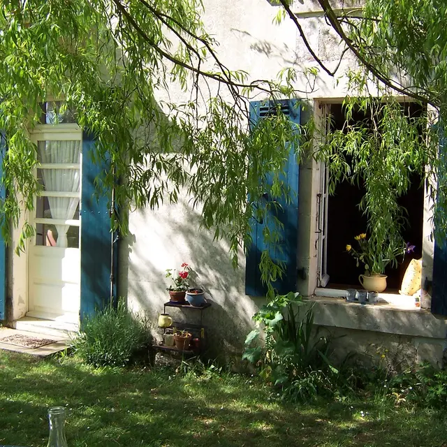 meublé-les-hirondelles-reece-85570-saint-martin-des-fontaines-1