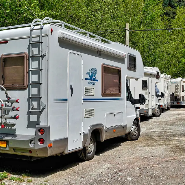 motorhomes-1206520_1920